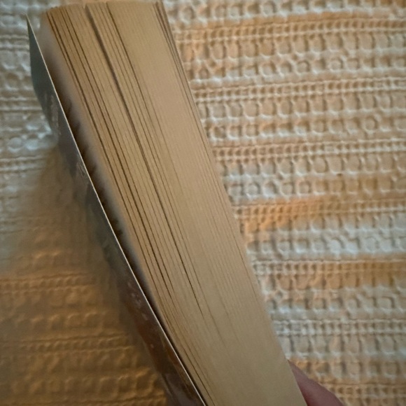 'The Christmas Escape' Book - Picture 3 of 4